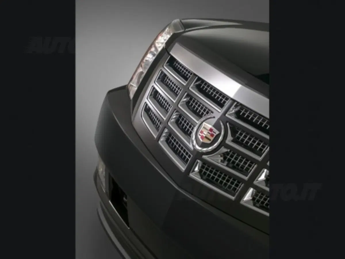 Cadillac Escalade (2)