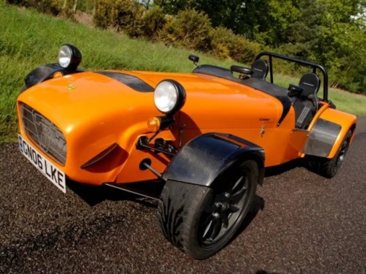 Caterham CSR260 Superlight (2)