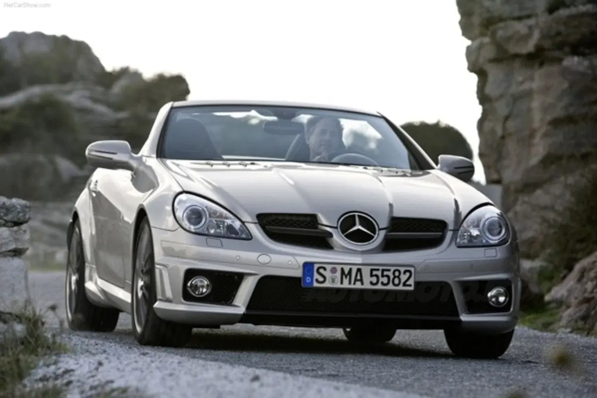 Mercedes SLK 55 AMG restyling (2)