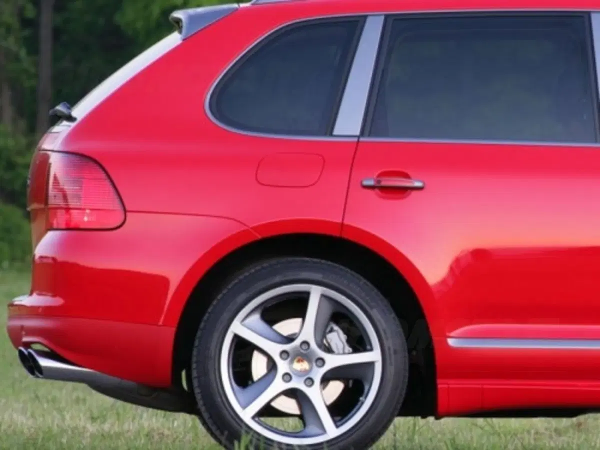 Porsche Cayenne S Titanium Edition (3)