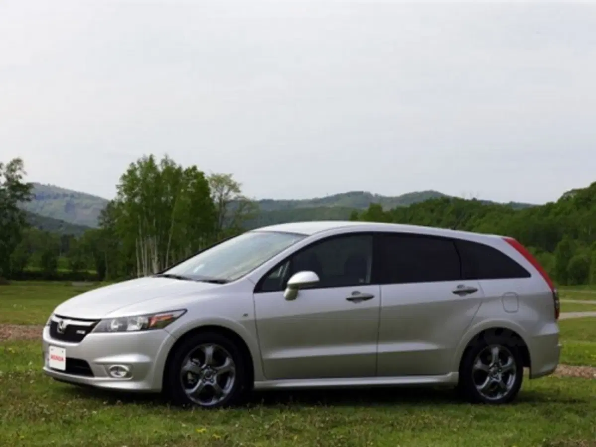 Honda nuova Stream (12)