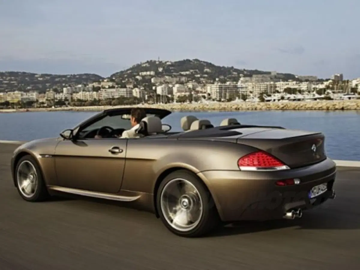 BMW M6 Cabrio (2)