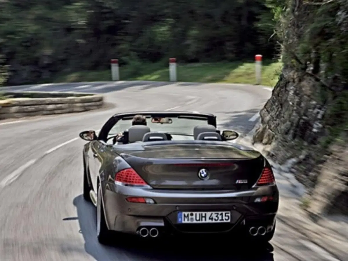 BMW M6 Cabrio (3)