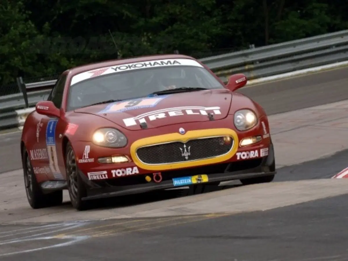 24 Ore del Ring: Maserati GranSport Trofeo affidabili e veloci (2)