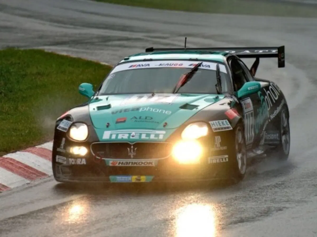 24 Ore del Ring: Maserati GranSport Trofeo affidabili e veloci (3)