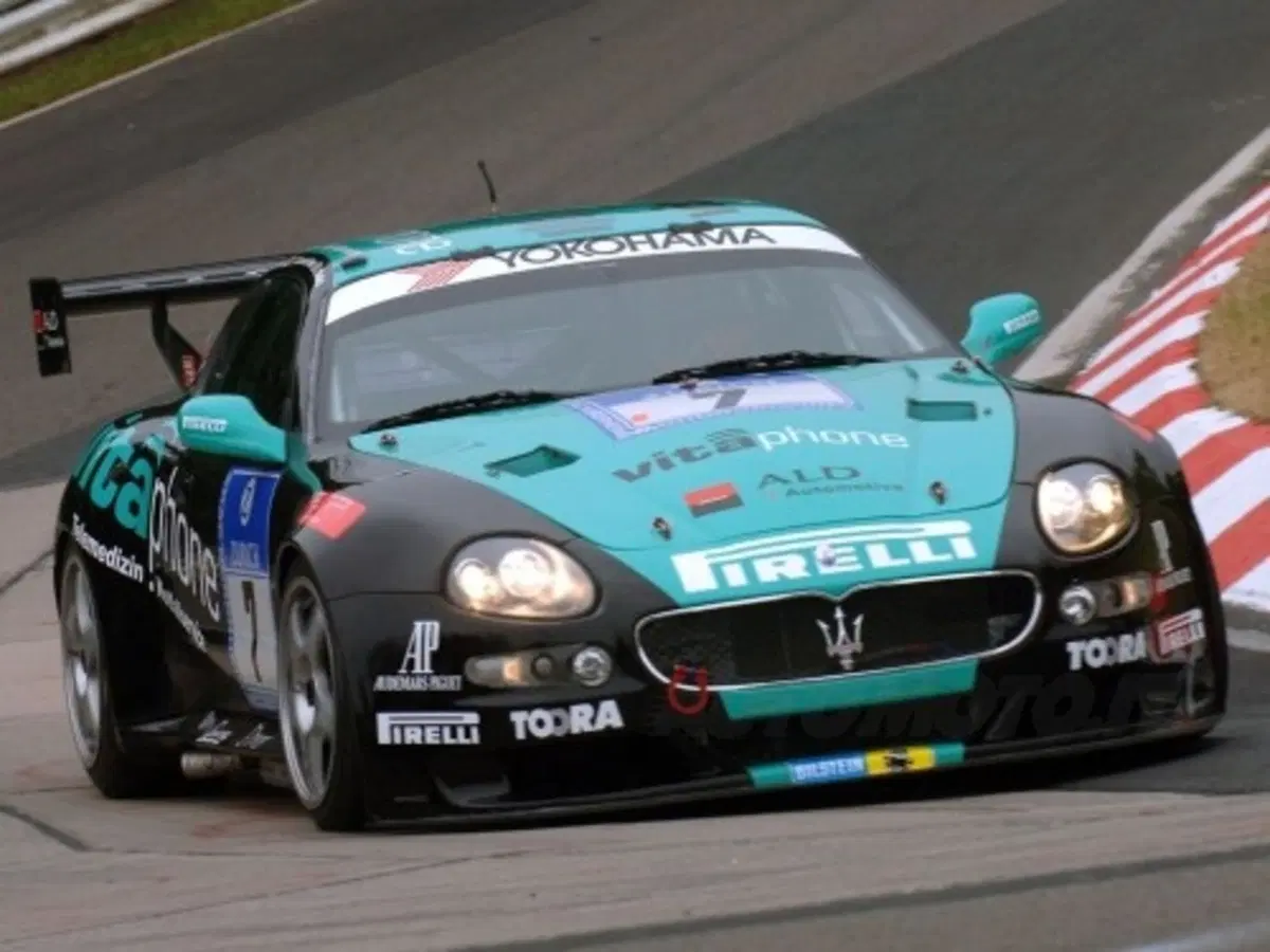 24 Ore del Ring: Maserati GranSport Trofeo affidabili e veloci (11)