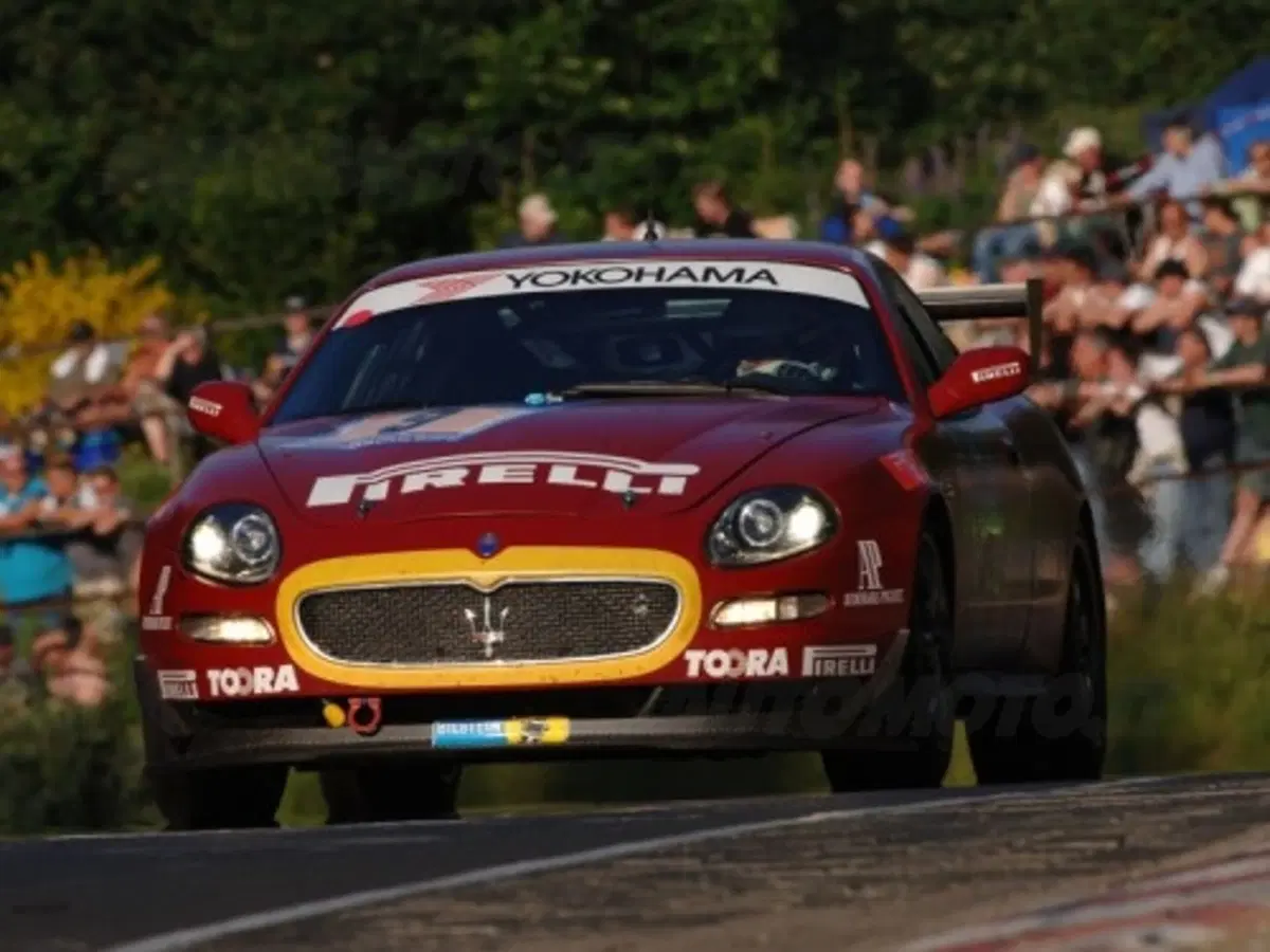 24 Ore del Ring: Maserati GranSport Trofeo affidabili e veloci (12)