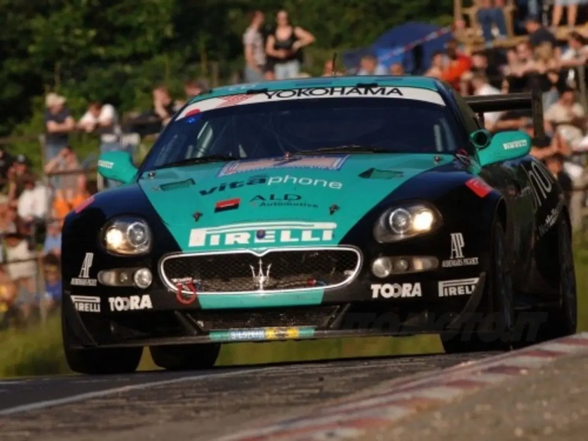 24 Ore del Ring: Maserati GranSport Trofeo affidabili e veloci (13)