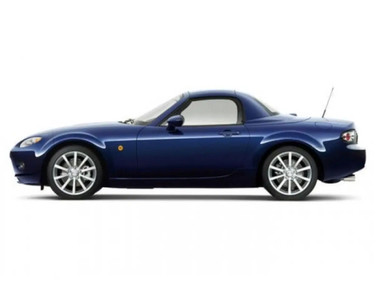 Mazda MX-5 Roadster-Coupé (2)