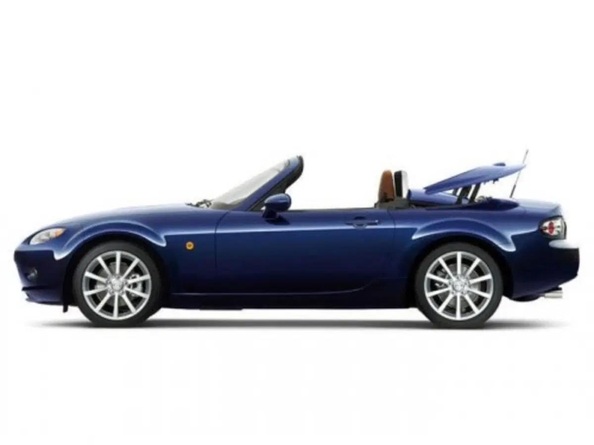 Mazda MX-5 Roadster-Coupé (6)