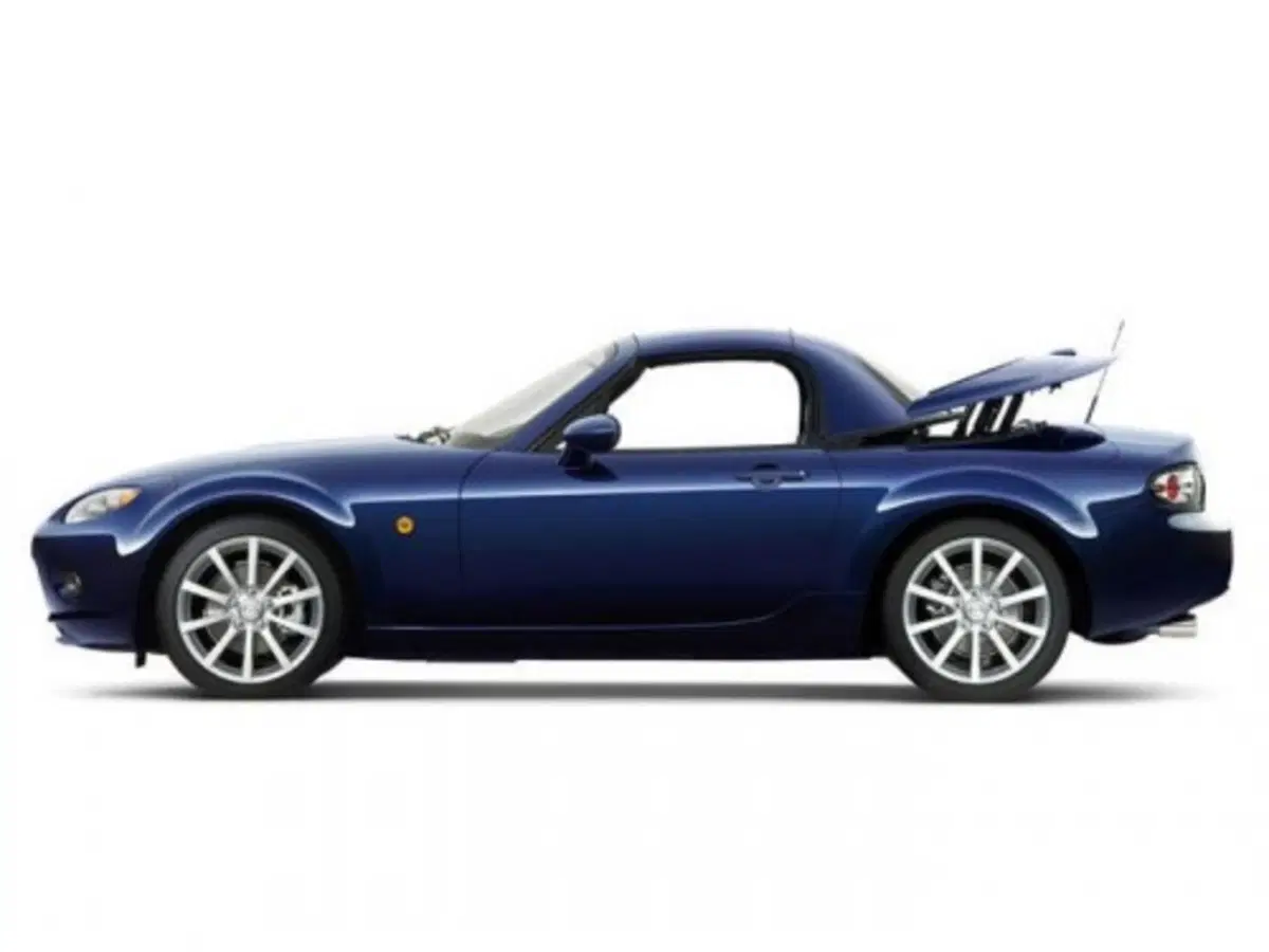 Mazda MX-5 Roadster-Coupé (7)