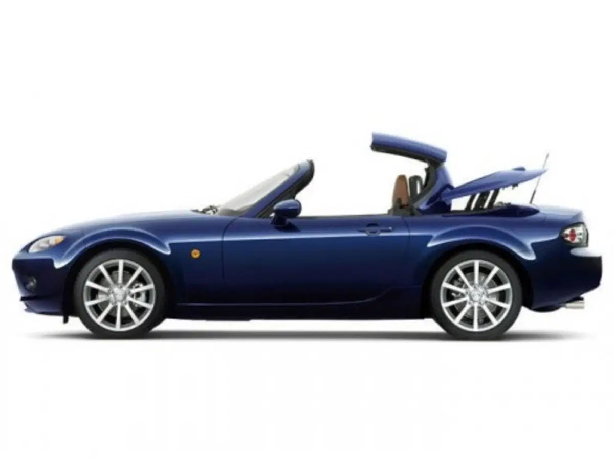Mazda MX-5 Roadster-Coupé (8)