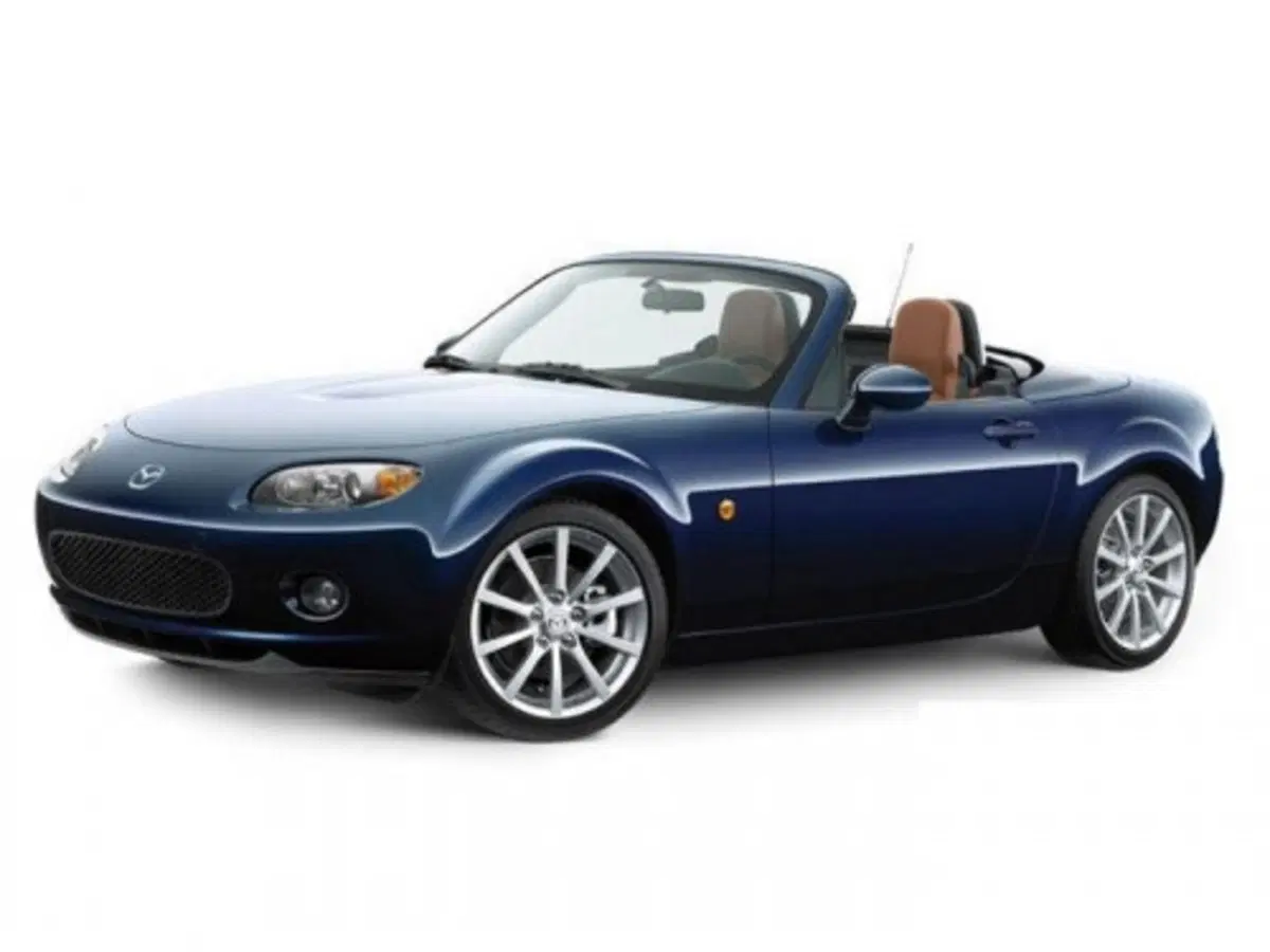 Mazda MX-5 Roadster-Coupé (9)