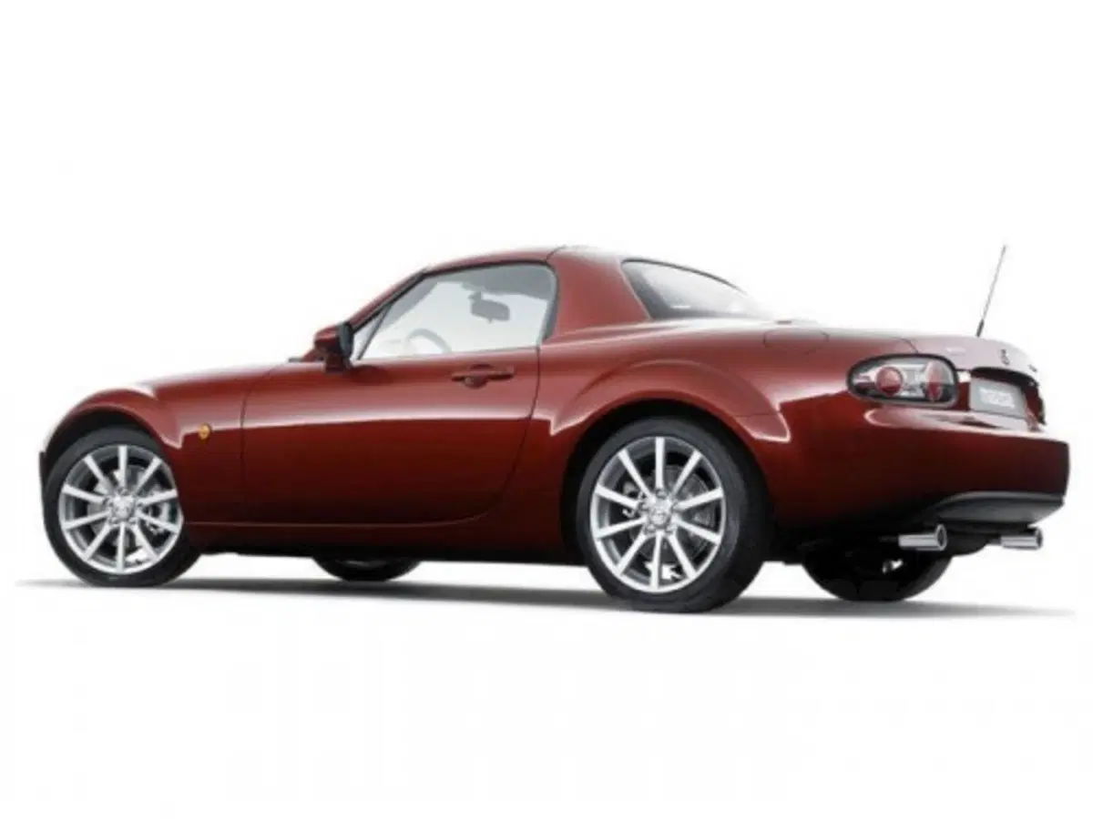Mazda MX-5 Roadster-Coupé (13)