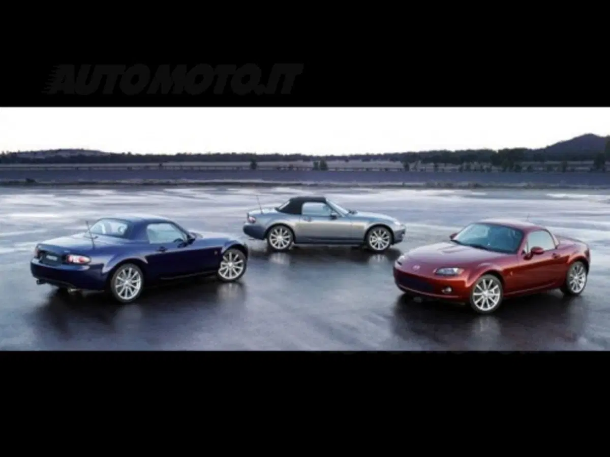 Mazda MX-5 Roadster-Coupé (22)