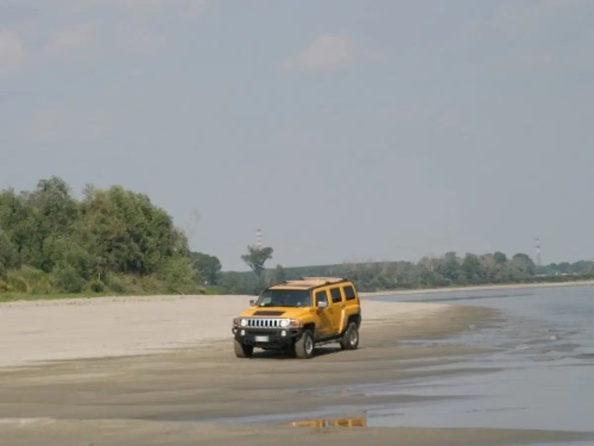 Hummer H3 (17)