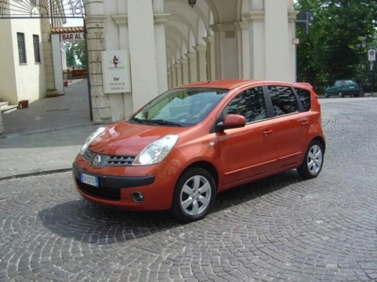 Nissan Note (3)