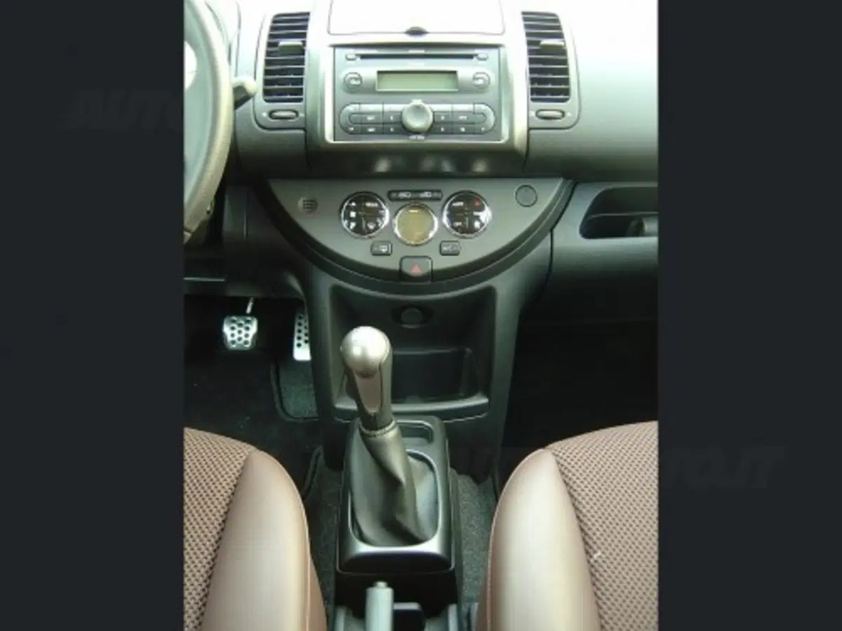 Nissan Note (6)