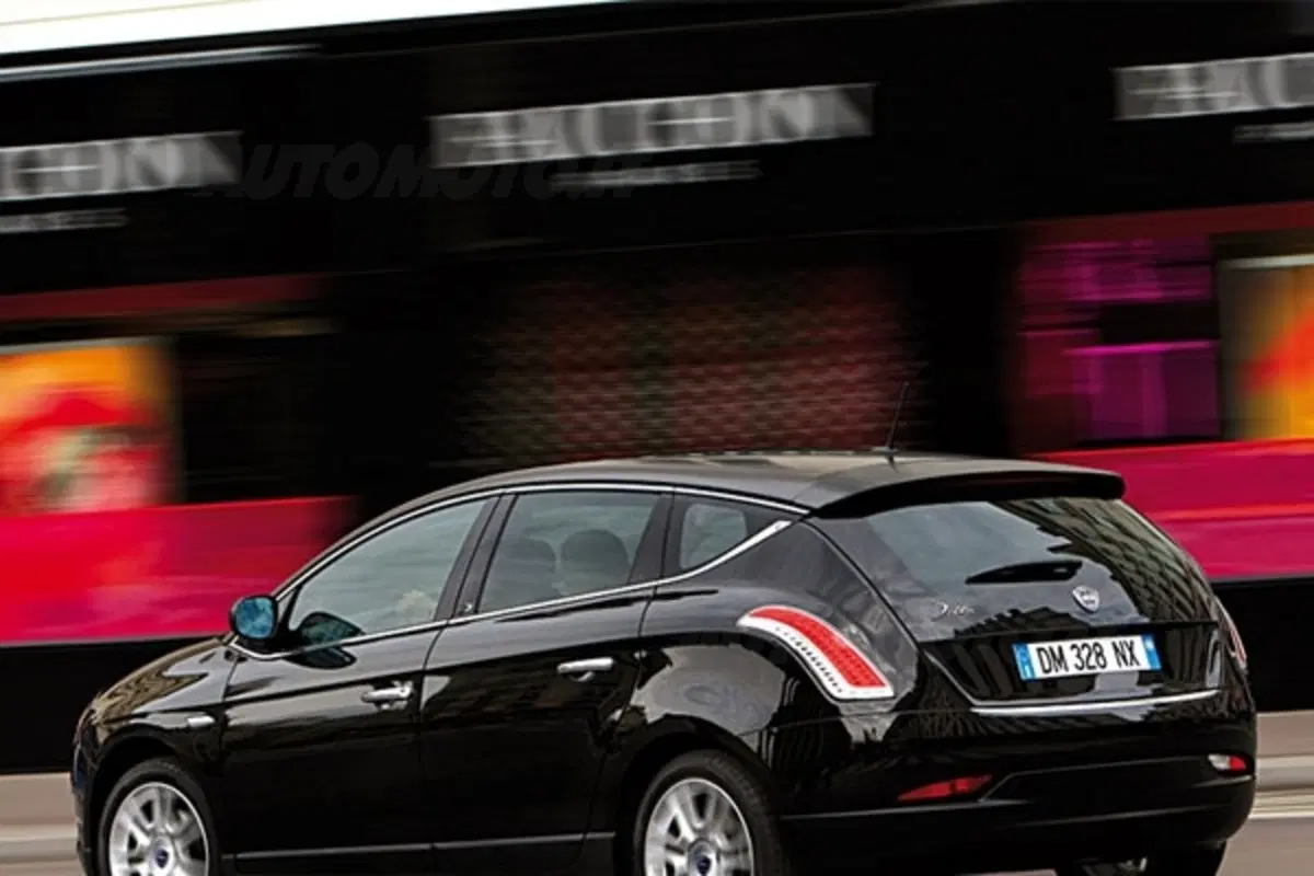 Nuova Lancia Delta (3)