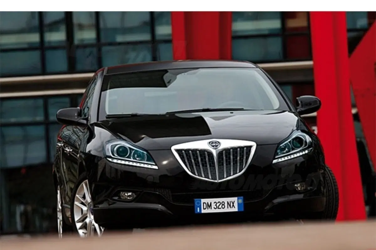 Nuova Lancia Delta (11)