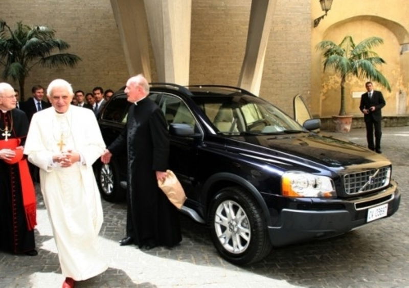 Una Volvo XC-90 per il Papa