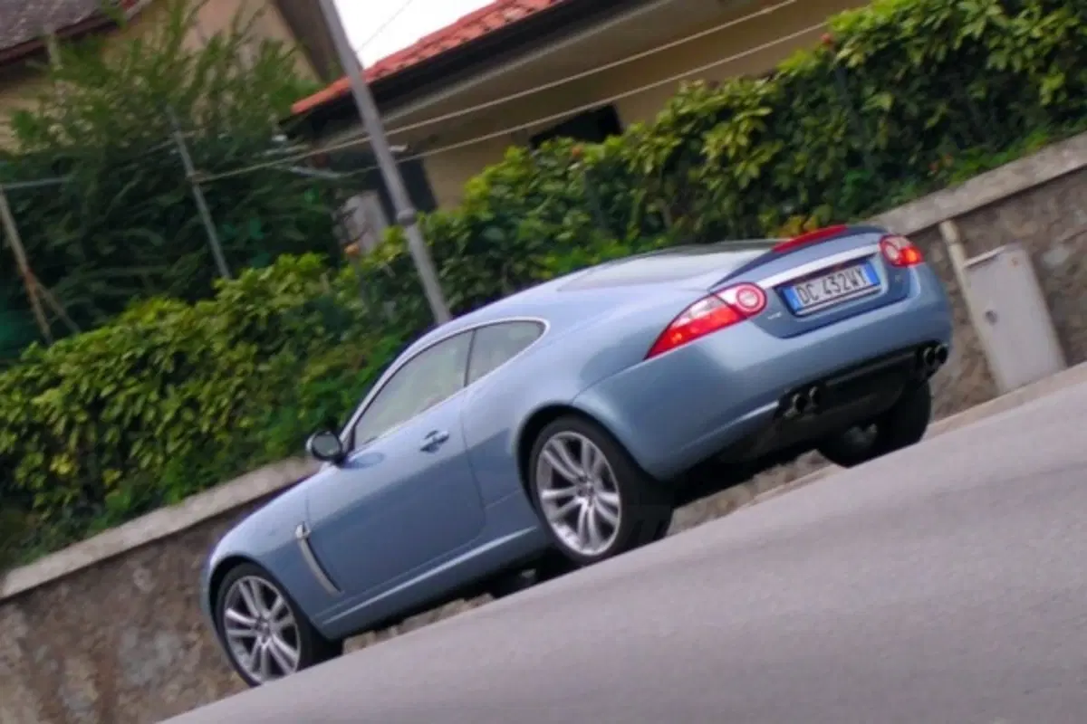 Jaguar XKR (3)