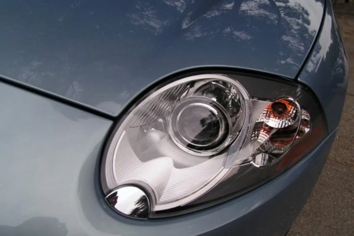 Jaguar XKR (12)