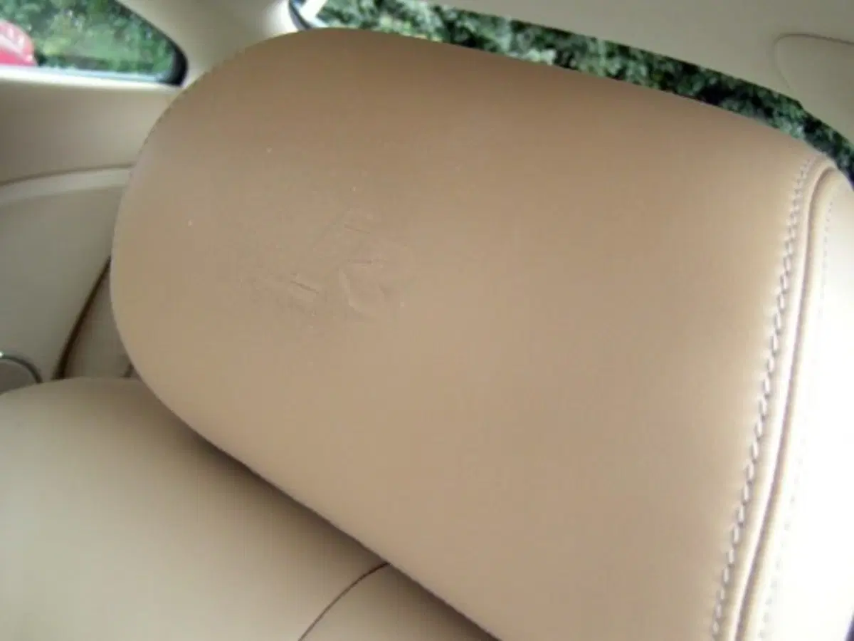 Jaguar XKR (49)
