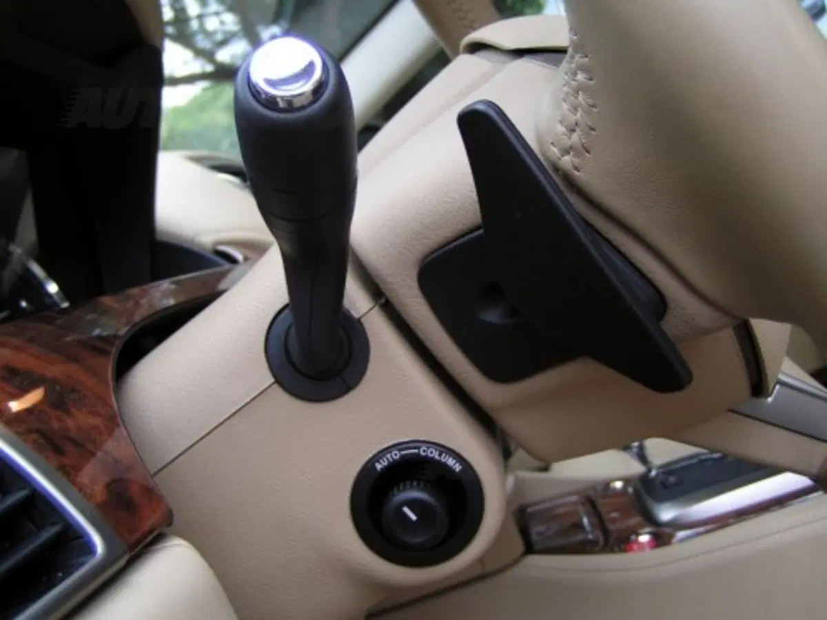 Jaguar XKR (51)