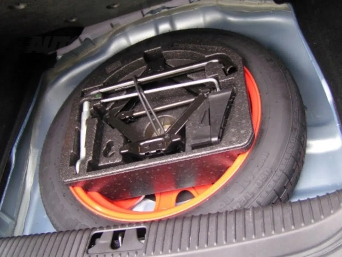 Jaguar XKR (59)