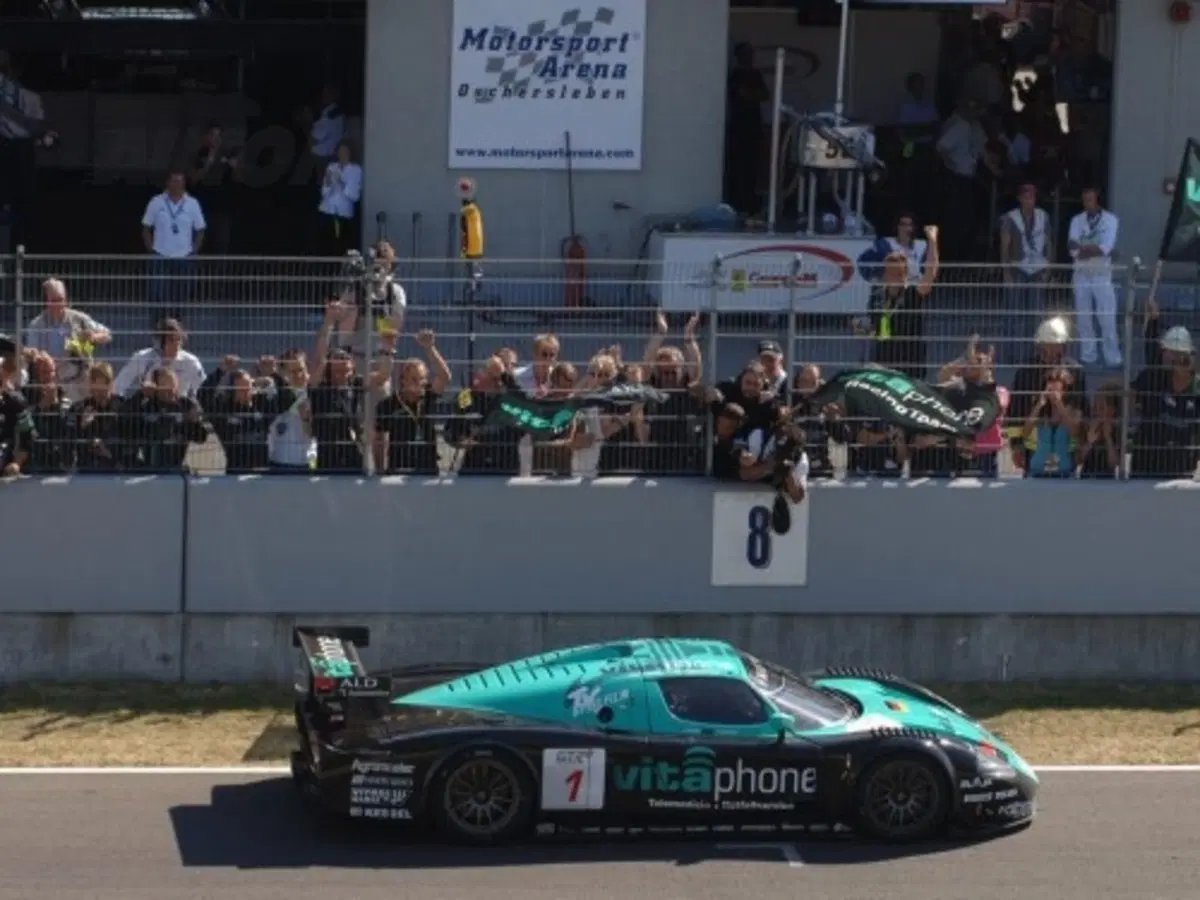 FIA GT, Oschersleben: doppietta Maserati MC12 (6)