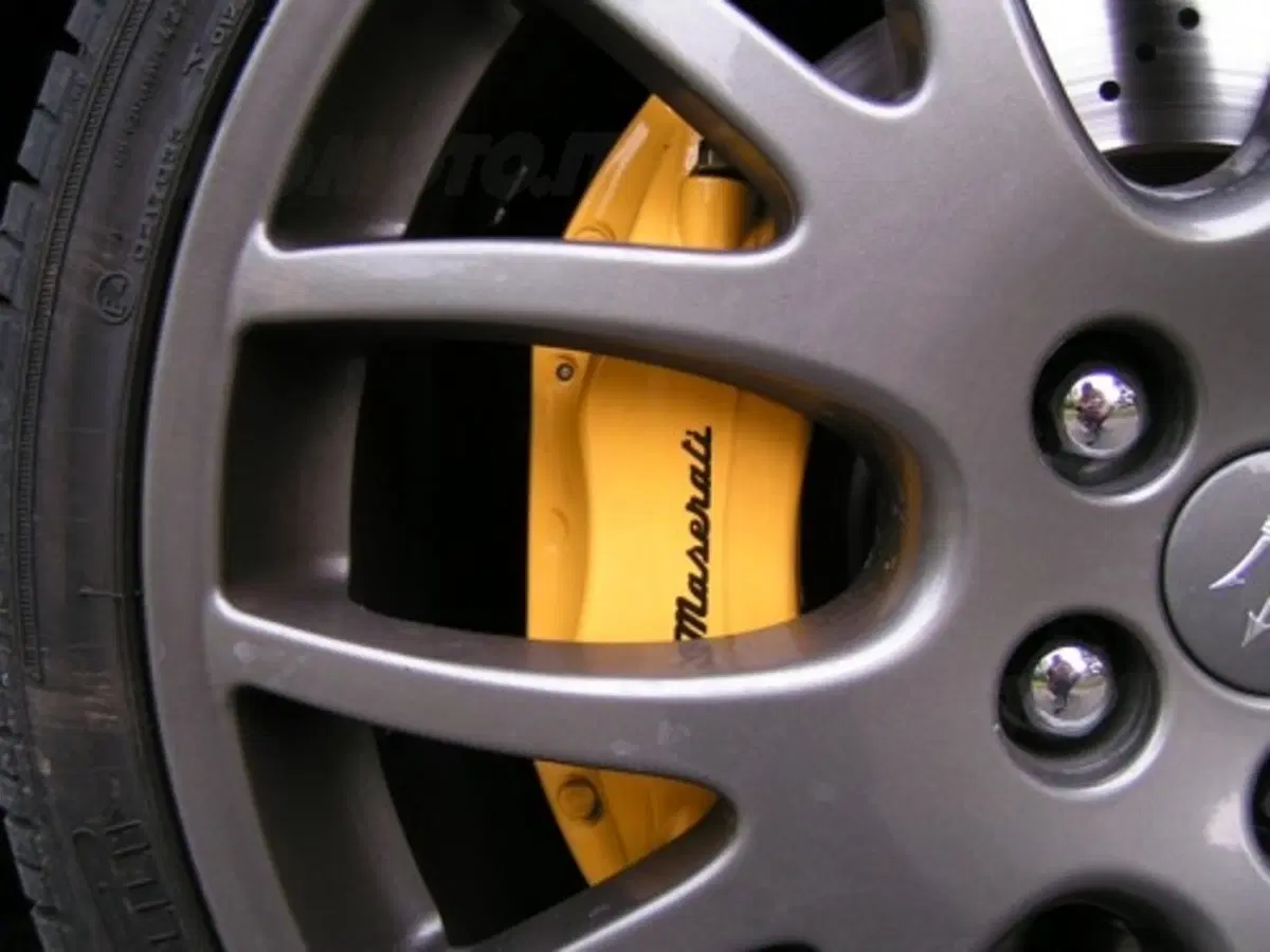 Maserati GranSport (14)