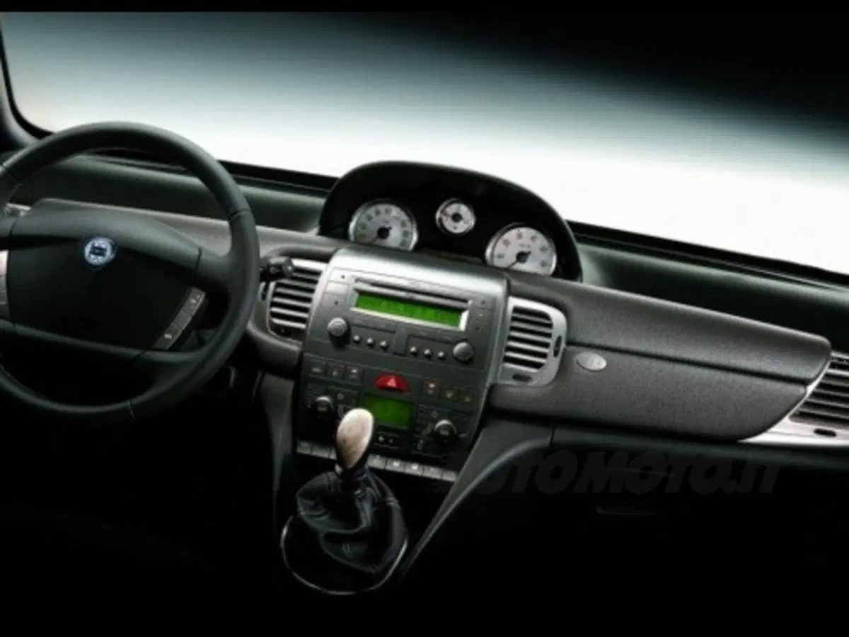 Lancia Ypsilon restyling (3)