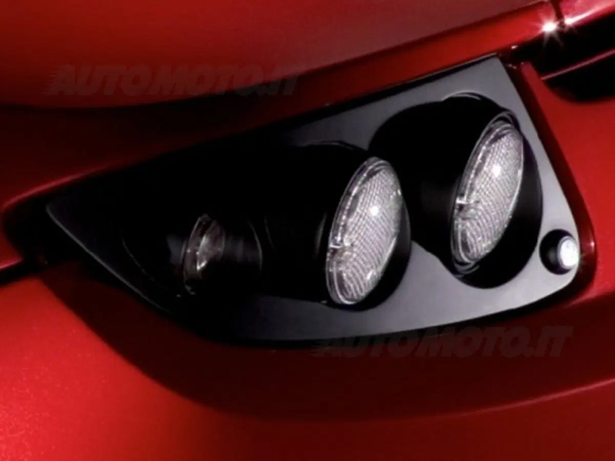 Tesla Roadster (2)