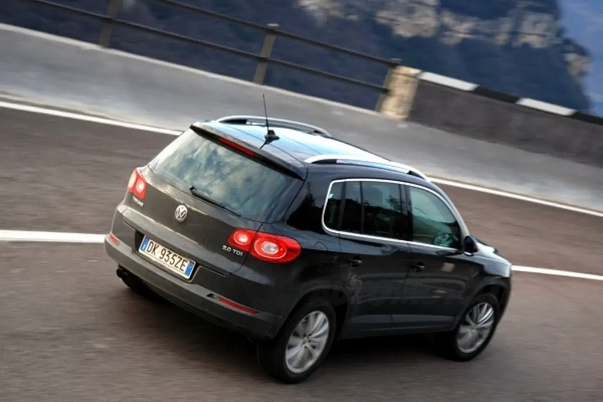 Volkswagen Tiguan (15)
