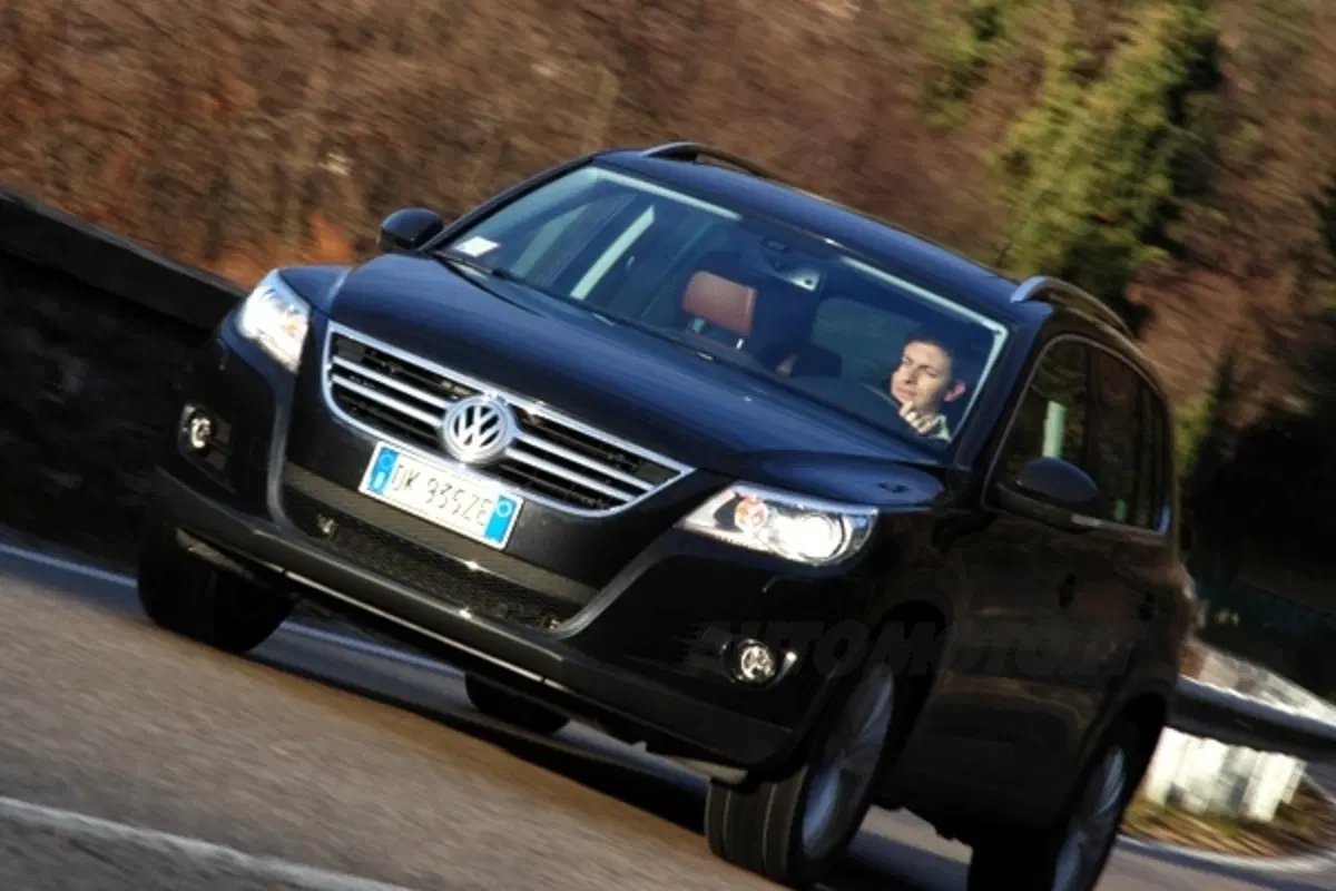 Volkswagen Tiguan (17)