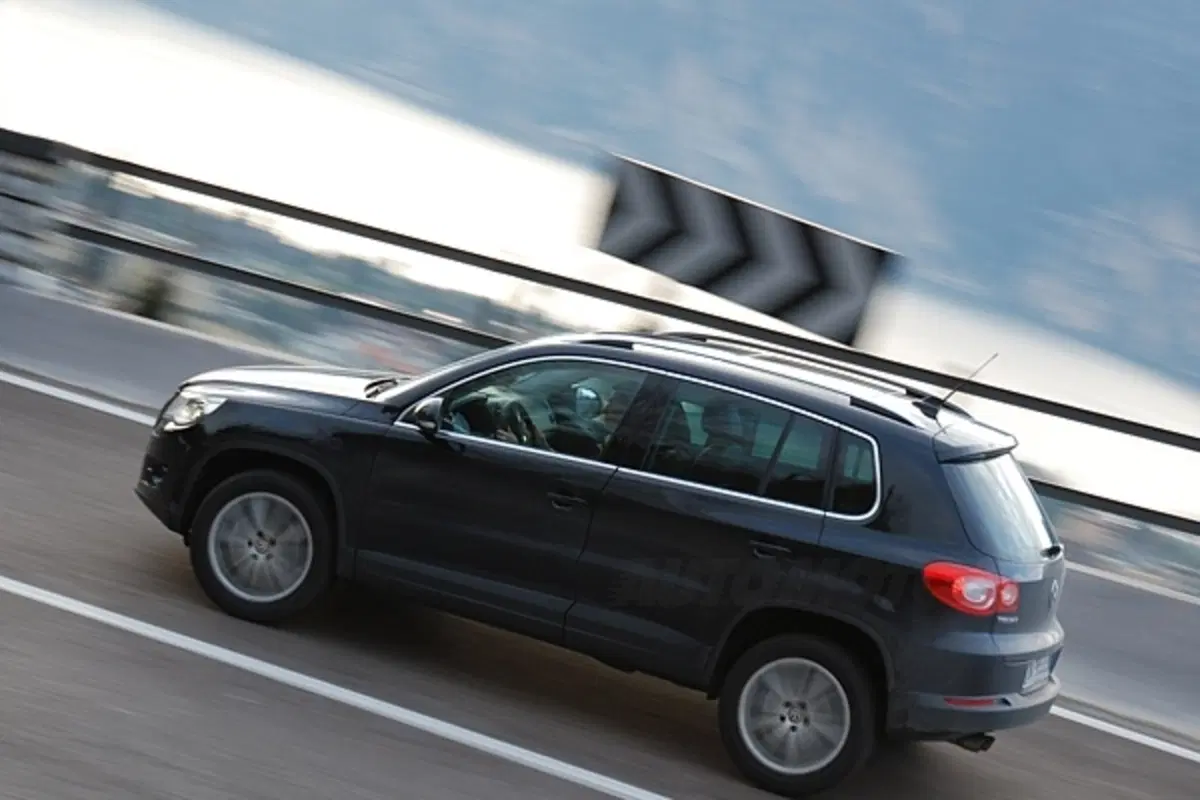 Volkswagen Tiguan (19)