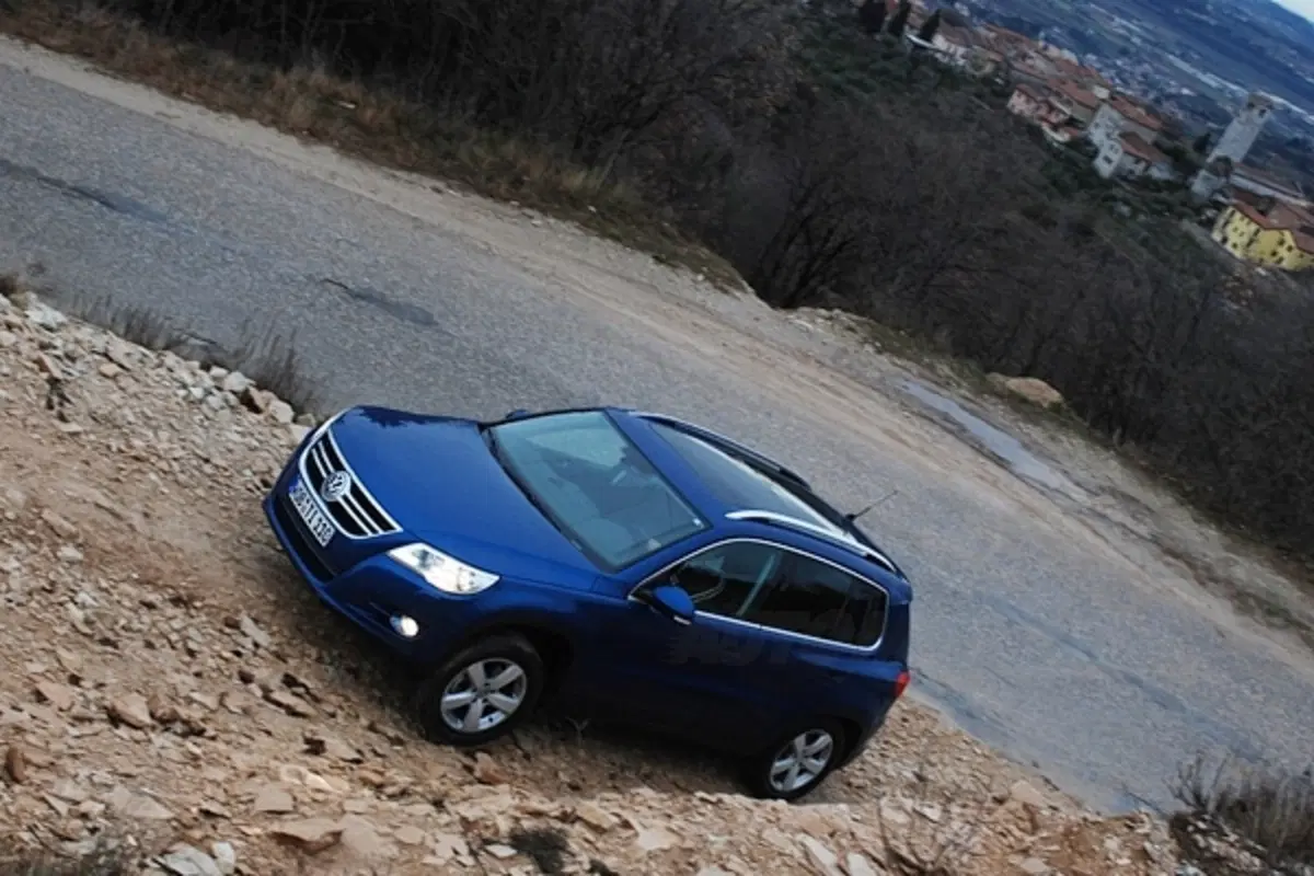 Volkswagen Tiguan (21)