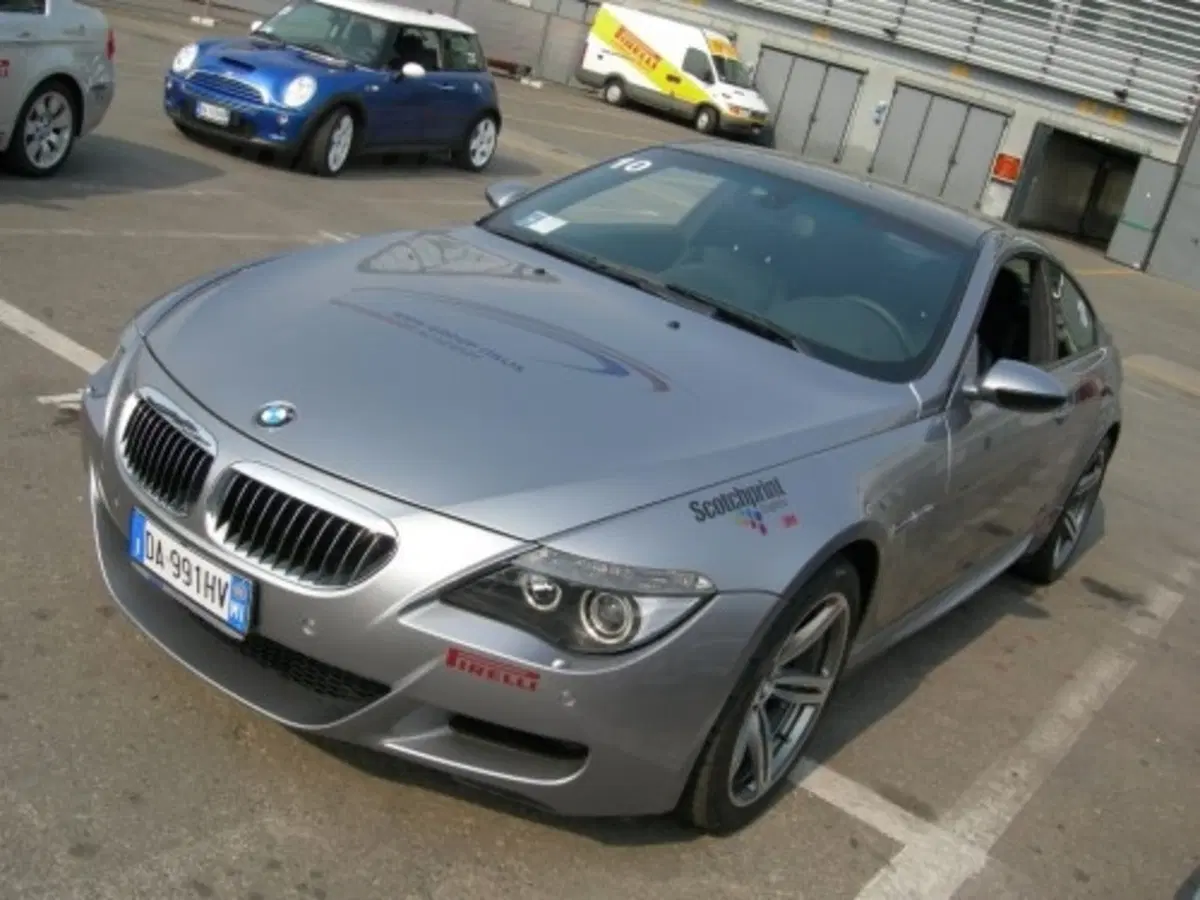 Bmw Serie 6 Coupè (10)