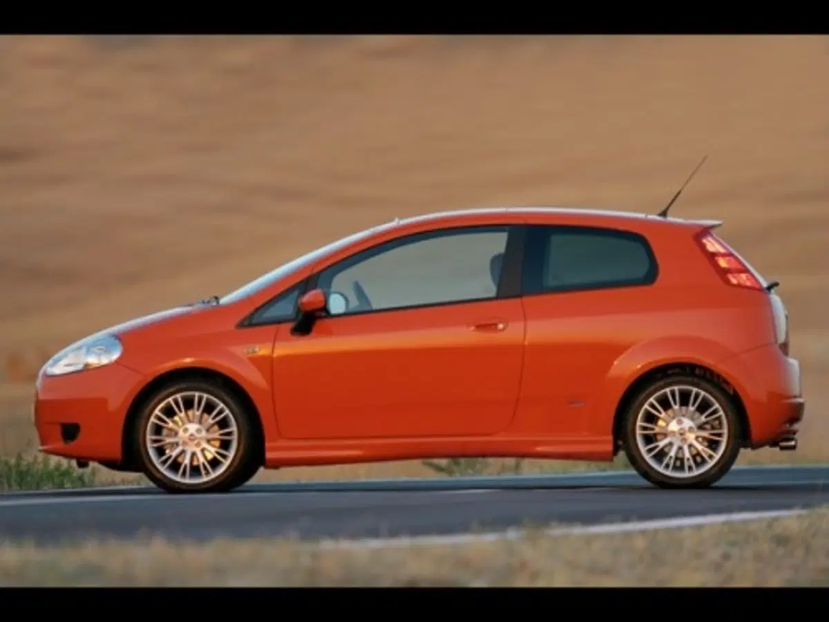 Fiat Grande Punto 1.3 Multijet Sport (8)
