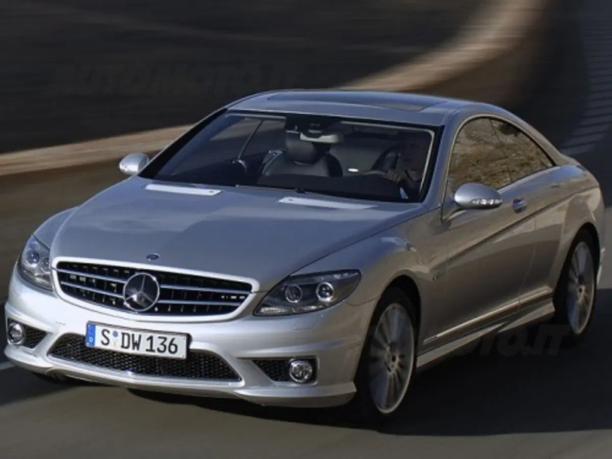 Mercedes CL 63 AMG (2)
