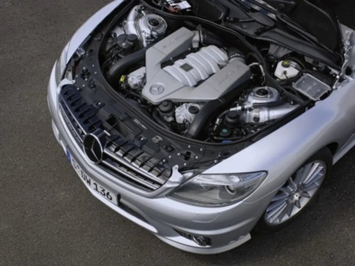 Mercedes CL 63 AMG (8)