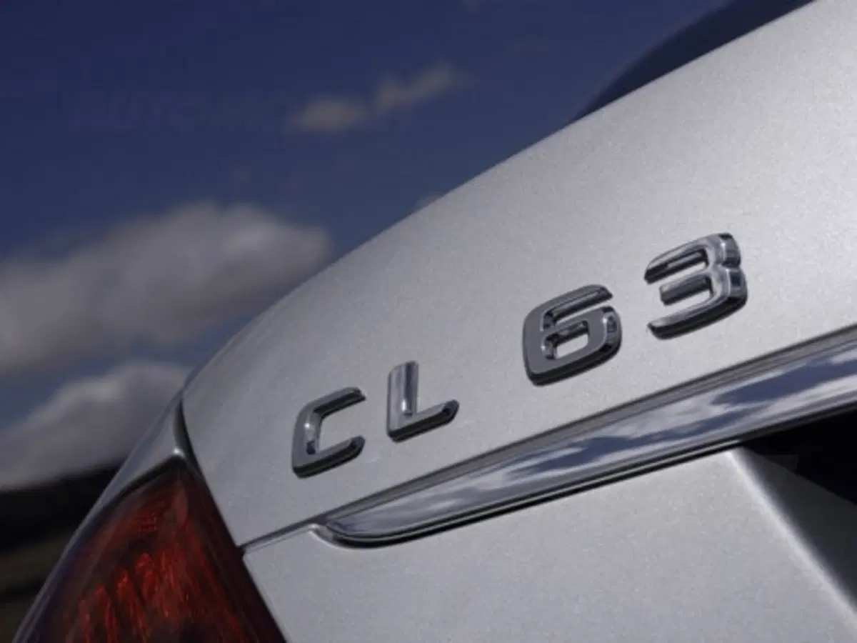 Mercedes CL 63 AMG (9)