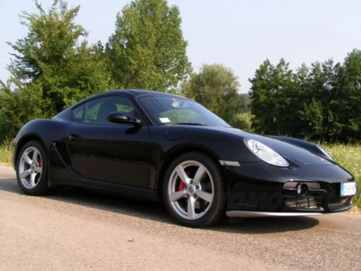 Porsche Cayman (3)