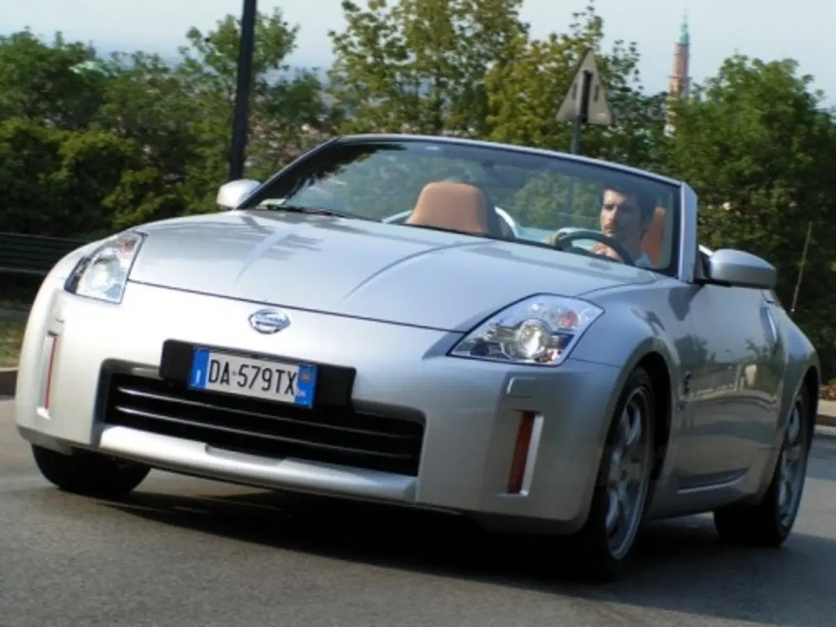 Nissan 350Z (4)