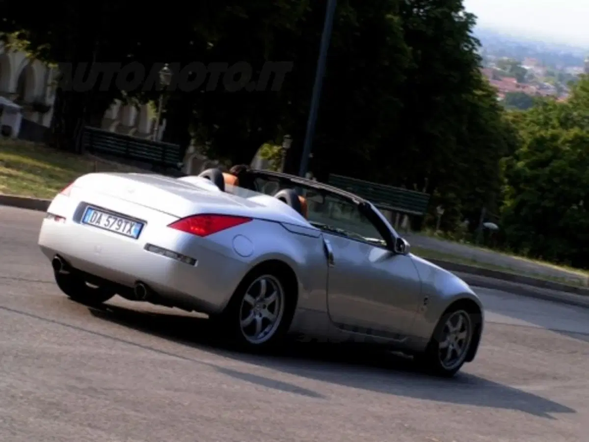 Nissan 350Z (5)