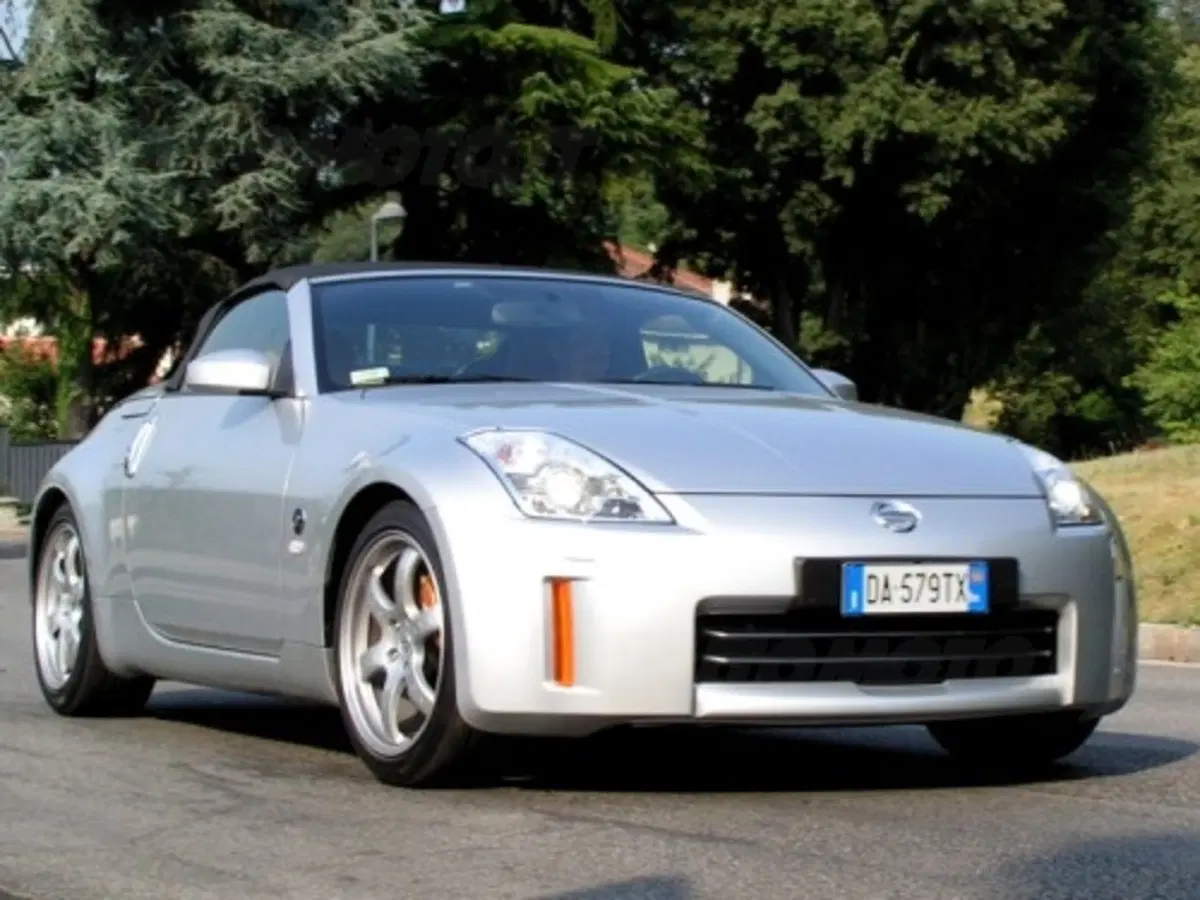 Nissan 350Z (9)