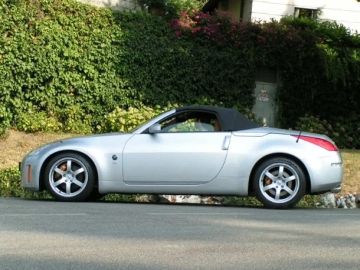 Nissan 350Z (12)