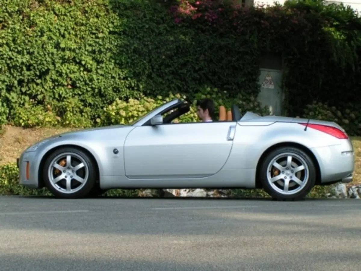 Nissan 350Z (18)