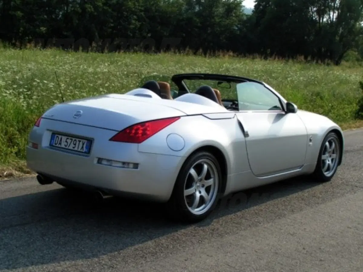 Nissan 350Z (20)